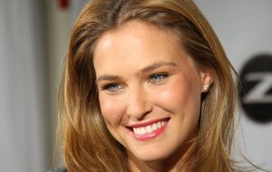 bar_refaeli_face_photo