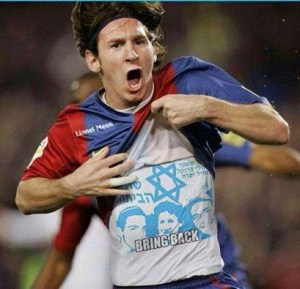 Lionel Messi with kidnapped kids shirt