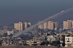 20121115_gaza_HAMAS_ROCKETS_2012