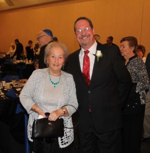 22016266_10212834138621291_466914106_n (1)