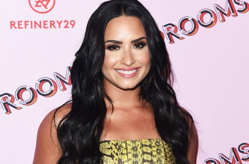 demi-lovato-2017-uxb-billboard-1548
